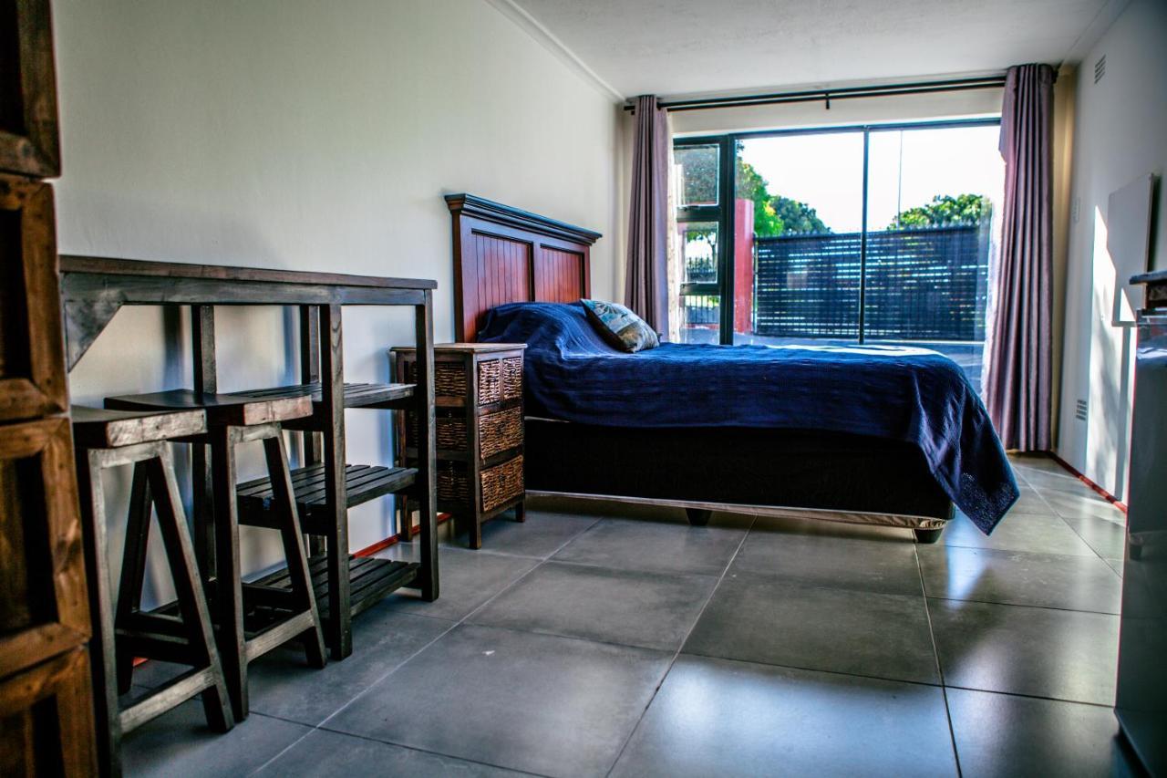 Peaceful 1-Bedroom Flatlet, 10 Min From The Beach Cape Town Exterior foto
