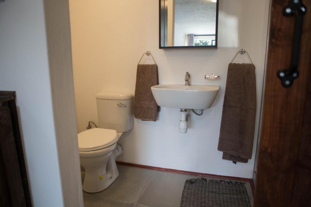 Peaceful 1-Bedroom Flatlet, 10 Min From The Beach Cape Town Exterior foto