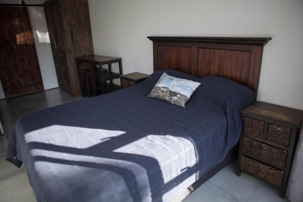 Peaceful 1-Bedroom Flatlet, 10 Min From The Beach Cape Town Exterior foto