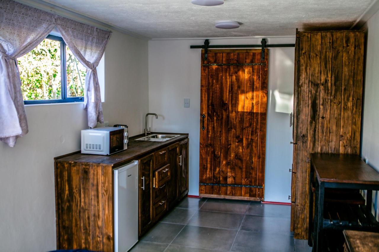 Peaceful 1-Bedroom Flatlet, 10 Min From The Beach Cape Town Exterior foto